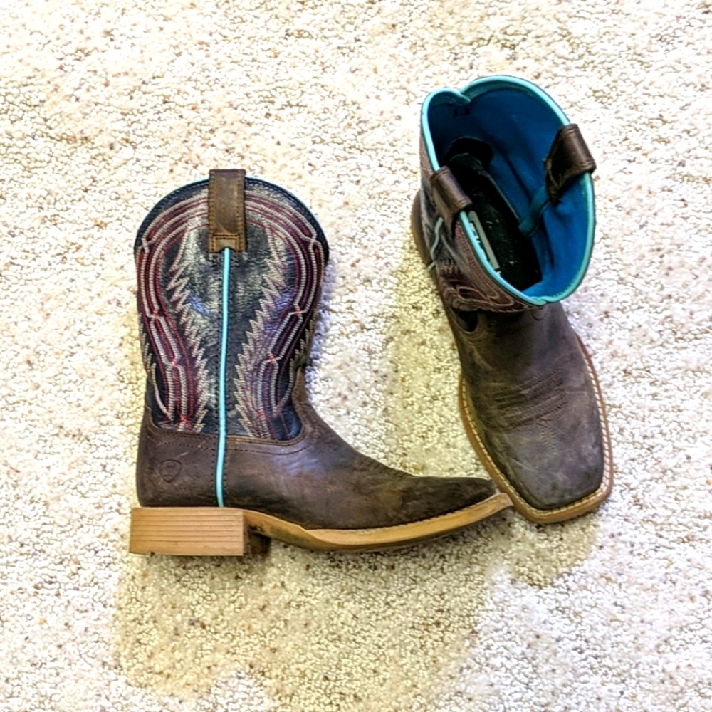 Kids Ariat boots